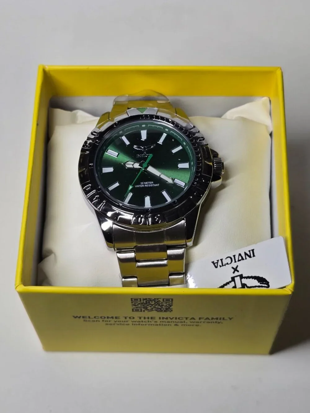 Invicta Specialty I by Invicta Men's Watch - 42mm. Silver, Green (69042)